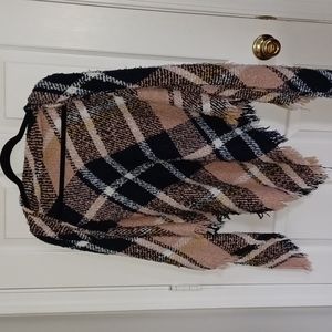 D & Y Scarf